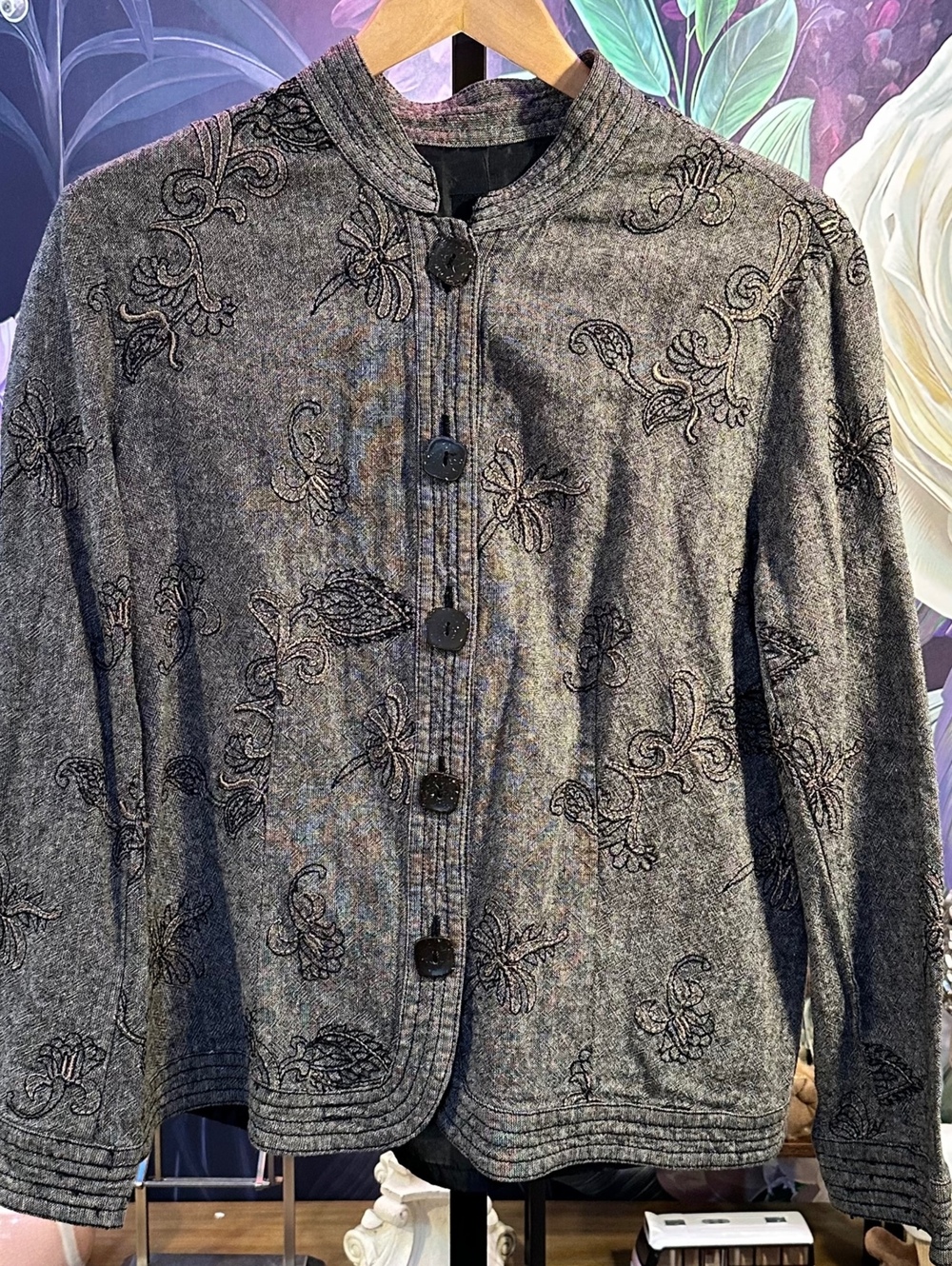 R.Q.T 18 Linen Cotton Embroidered Jacket Floral Boho Artsy Button Front Brown